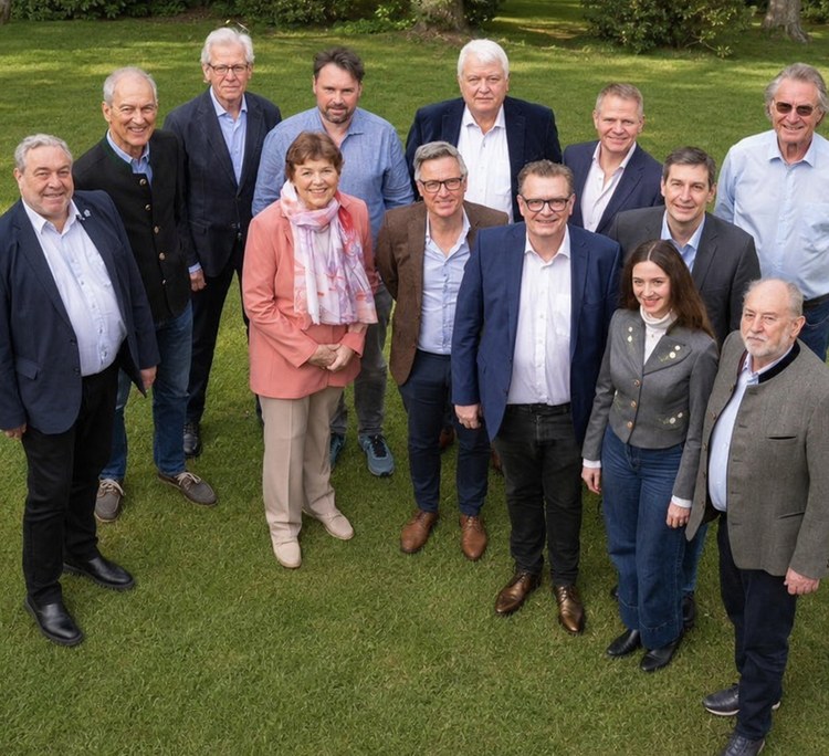 Das Kandidatenteam des FVDZ München steht gemeinsam für die BLZK- und ZBV-Wahl 2026